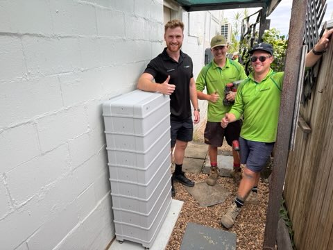 solar battery rebate qld